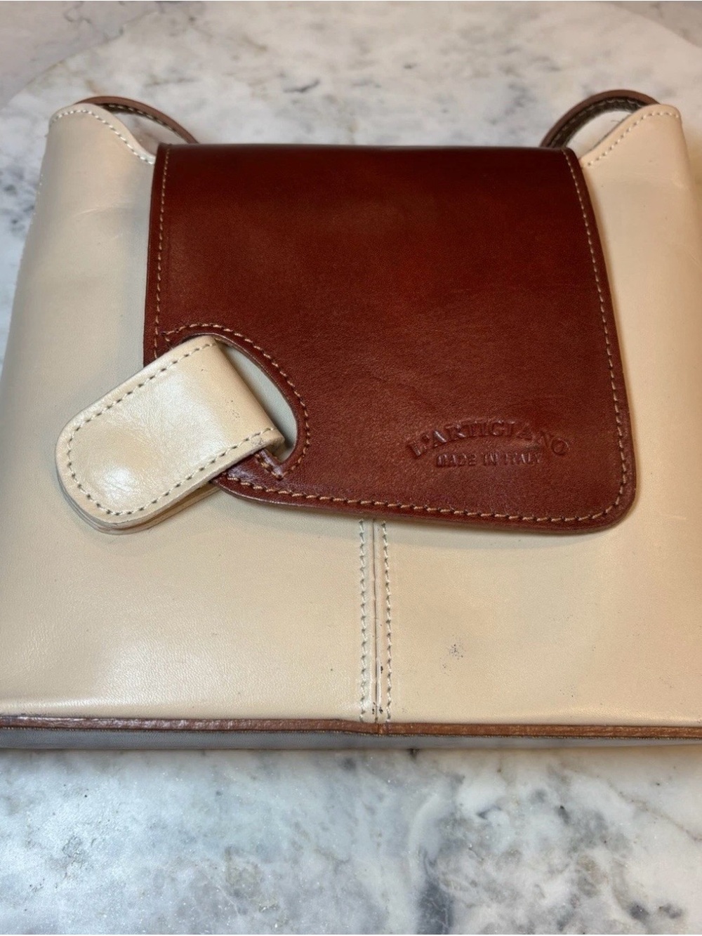 La Marticiano Two-Tone Leather Crossbody Bag Women’s Cream & Brown